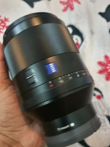 Sony zeiss 50mm f/1.4 L Full fram  តម្លៃចចាបាន