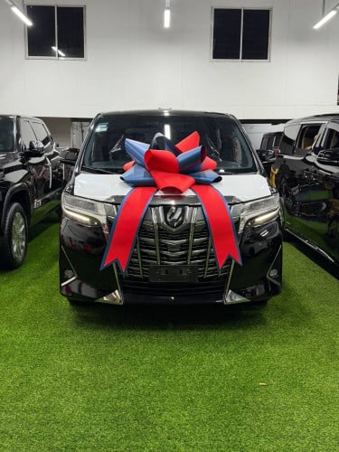 Toyota Alphard V6 ស្ពេចរុស្សី