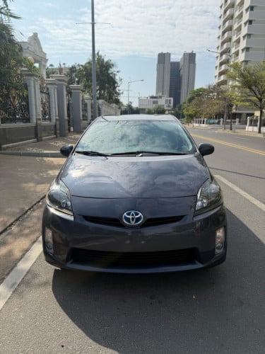 Toyota Prius 2010 option3 16300$