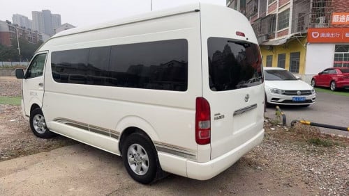 ឡានលក់សាំង លេខអូតូ