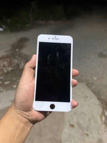 អេក្រង់ 8 plus