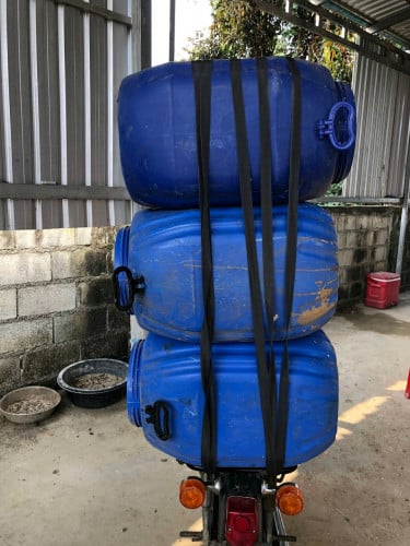 ធុងជ័រសម្រាប់ដាក់ទឹក ឫ ធ្វើ សំបុកមាន់