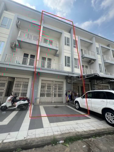 ផ្ទះល្វែងសម្រាប់ជួលនៅស្ពានដែកចំការដូង