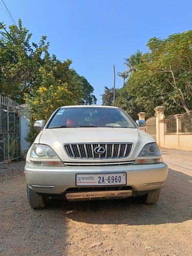 ឡានល់ដូរសេរី