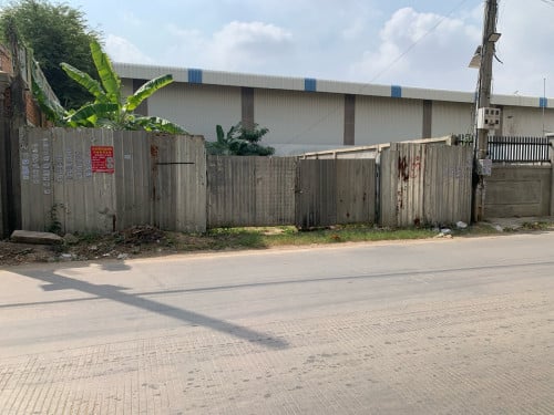 ដីលក់នៅភ្នំពេញថ្មី ជិតសណ្ឋាគារ ឌីវីត