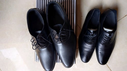 ស្បែកជើងស្បែកសុទ្ធថ្មី 100% (លក់ខាត) #41 & #42