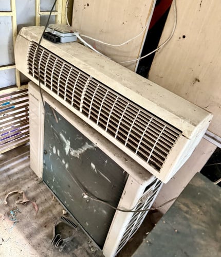 លក់ម៉ាសុីនត្រជាក់2សេះ មិនសូវបានប្រើត្រូវការឡៃឡុង