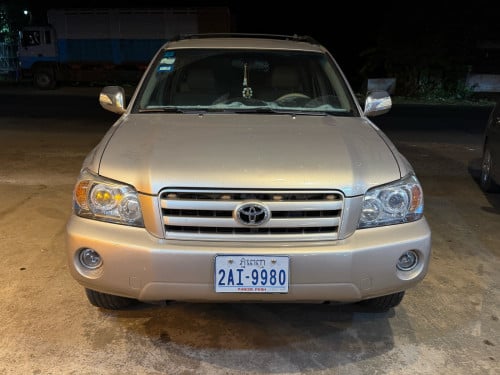 នាងខ្ញុំចង់លក់ឡានហៃឡែនឌឺ 2004 ប៉ុង1 លីមីធីត ហ្វូល កៅអី3ជួរ