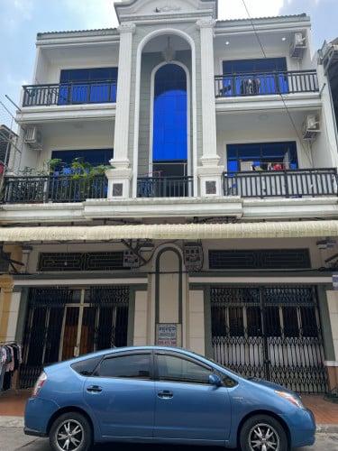 ឡានលកប្រុស2007ហ្វូលធូរិងម្ចាសផ្ទល