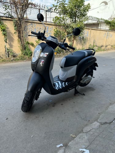 លក់សេរី(2018 មានពន្ធត្រឹមត្រូវ