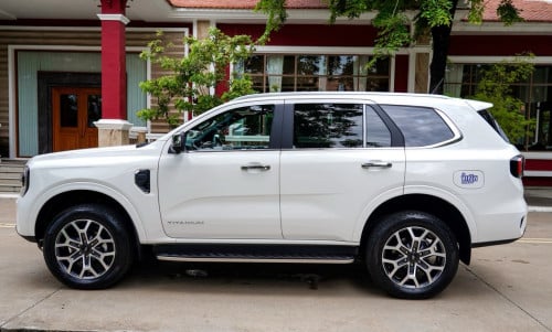 រថយន្តសម្រាប់ជួល Ford  Everest Tatinium 2025