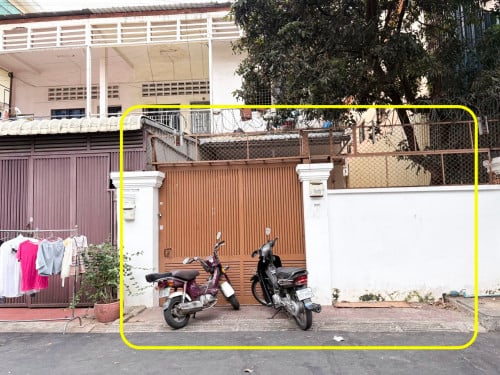 ផ្ទះសំរាប់ជួល  / House For Rent In BKK3