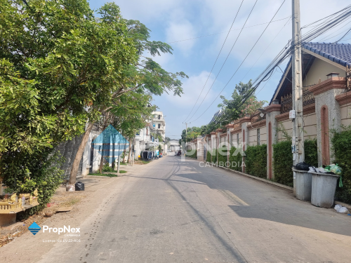 Urgent Land for sale at Preak Eng- Chbar Ampov/ ដី ផ្ទះលក់បន្ទាន់ នៅព្រែកឯង ច្បាអំពៅ