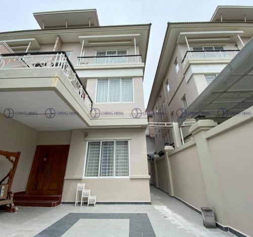 វីឡាភ្លោះសម្រាប់លក់ នៅបុរីអាធីណា -S362