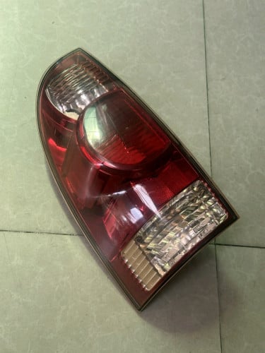 ស្តុប ហ្រីន Tacoma ខាងឆ្វេង