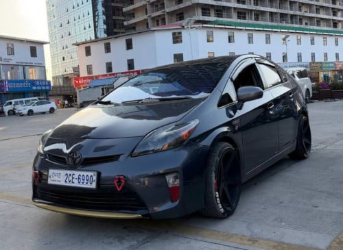 🔥Prius012Deluxeសូឡា កាន់💰6000$💸ដកឡានភ្លាមបង់រំលស់ជាមួយឃ្លាំងផ្ទាល់