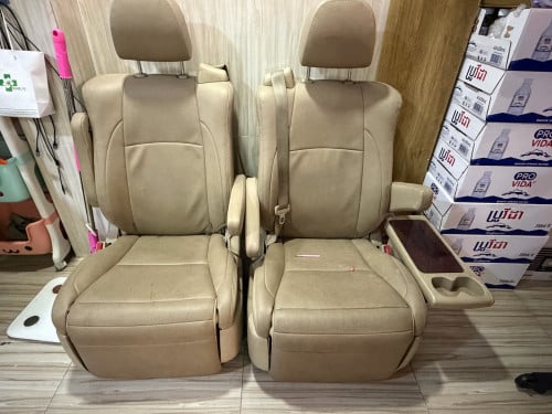 លក់កៅអី vip  Alphander