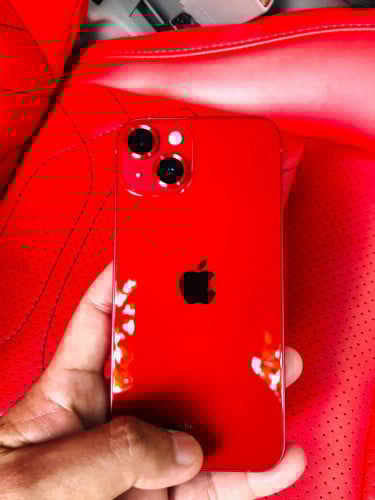 13 256G ណែន​ 285$