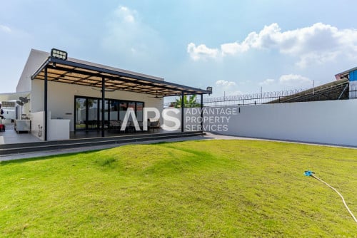 2 Bedroom Villa Big Land For Sale | Chhbar Ampov | Phnom Penh
