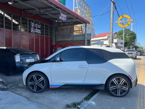 2014 BMW i3 - Full Option, ថ្មីណាស់