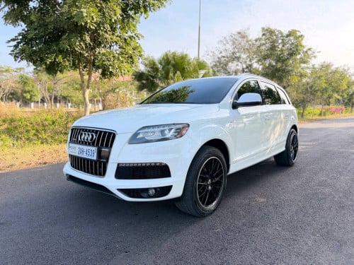 Audi Q7 ឡានថ្មី Sline