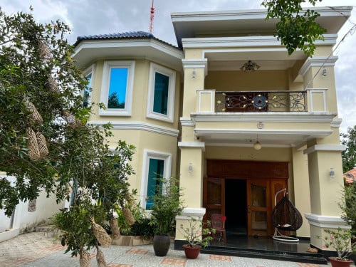 Large Villa For Rent- Veal Sbov Chba Ompov