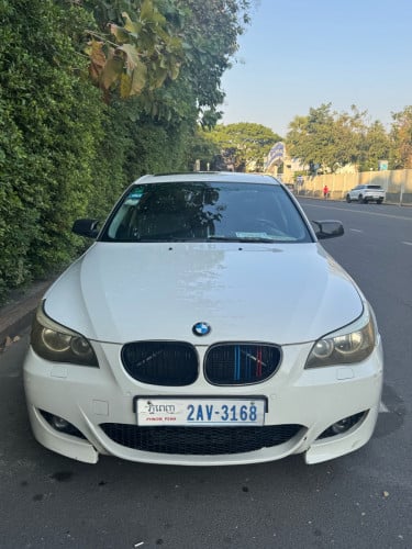 BMW E60 525i ឆ្នាំ២០០៤