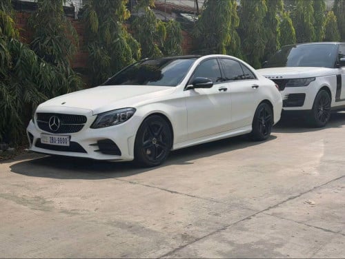 C300 AMG TOP OPTION FOR SELL