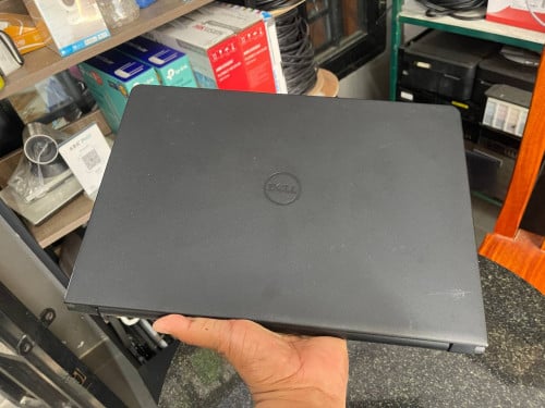 Dell Inspiron 5468