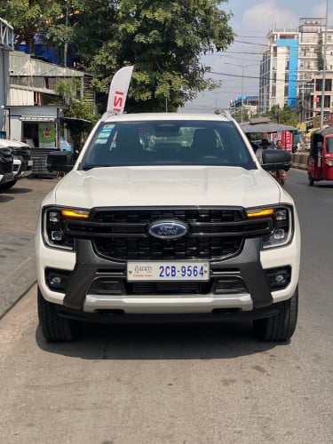 Ford Ranger Wildtrak 2025 ជិះបាន6000km