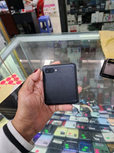 Galaxy zflip 1-256g8G 99%