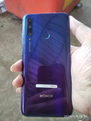 HONOR 20i ram6+64g ស្អាត និយាយអត់លឺបើកspeaker ទើបលឺ