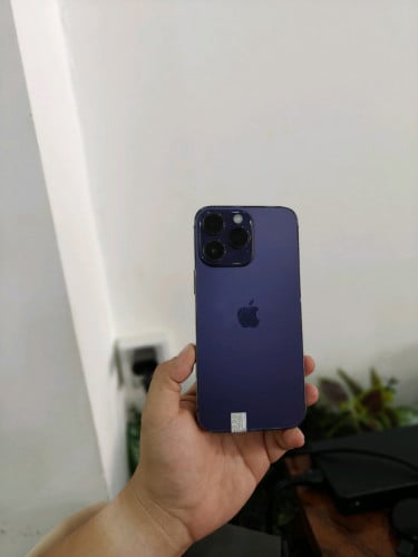 iPhone 14 Pro max ZP ស្ទើតួ ដូរអេក្រង់ហ្សីន ដូរថ្មហ្សីន