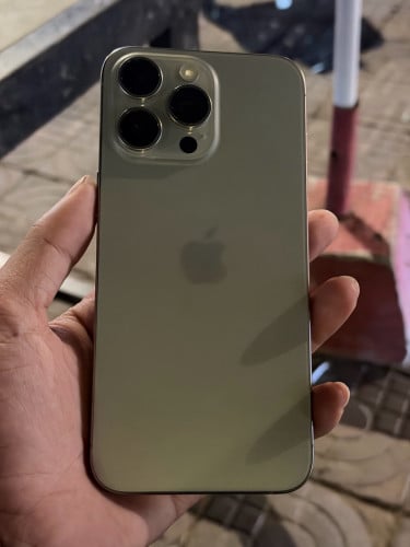 Iphone 15 pro max ZP របស់ប្រើផ្ទាល់ស្អាត 99% ថ្មសល់ 85%