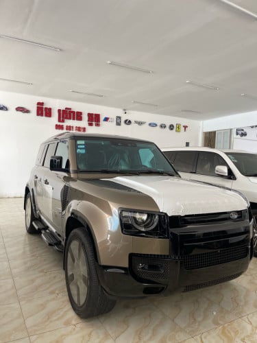 LAND ROVER Defender 2020