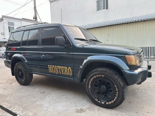 Mitsubishi Montero