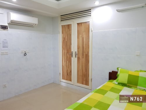 N762 | Budget Studio Apartment with Elevator For Rent Near Rupp