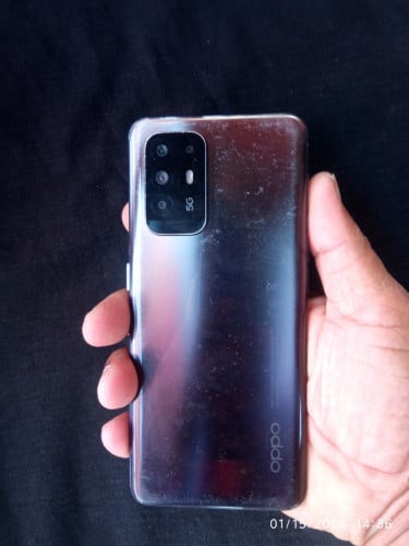 Oppo a94 5g ថ្មនៅកាន់ កាម៉េរាច្បាស់ ដូចរូប(សៀមរាប)