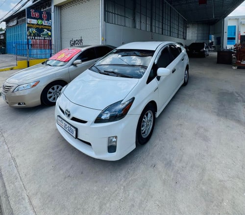Prius010​ option3ម្ចាស់​ដើម​