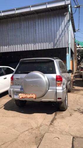 RAV4 L 03 បើកដំបូល ពណ៌ទឹកប្រាក់