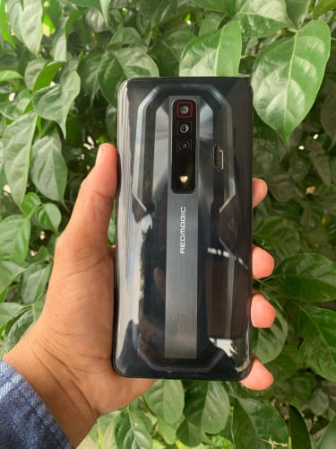 Redmagic 7 12g/128g Global (វៃដូរបាន)👉$215