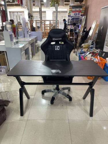 Resell ឈុត gaming ពណ៌ស ទើបប្រើបាន១ខែ