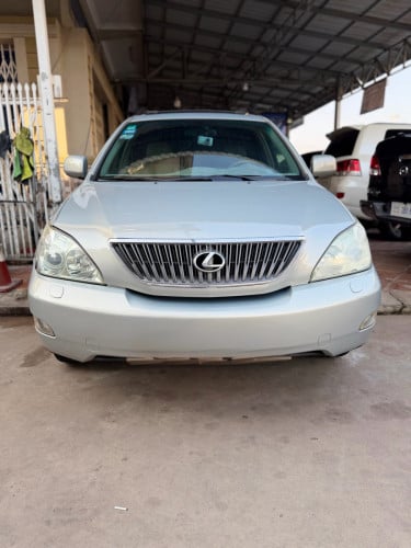 RX330 2005 H Fullផ្លាកលេខភ្នំពេញ2CI ទឹកថ្នាំសុីន85% ឡានម្ចាស់ដេីមទីមួយ​ ធានាថាឡានអត់ទាស់