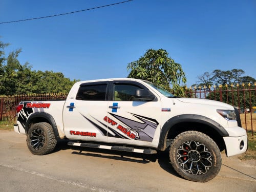 Tuntra 07p1ឡាននៅសំណុំ