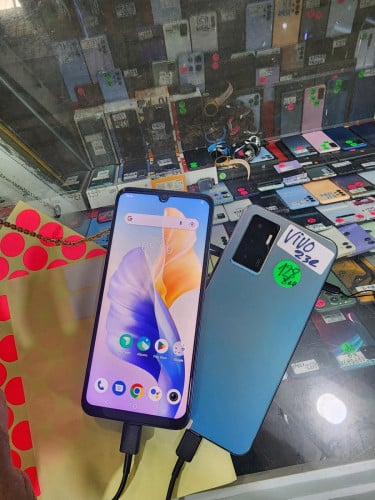 Vivo V23e 128g8G 98%សីម2