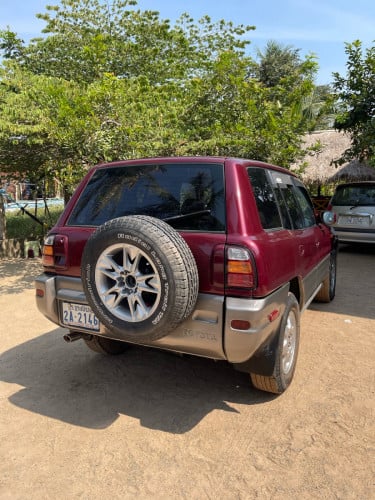 ឡានស្អាតហើយរៀបចំហើយទាំងអស់ទៀត យកទៅប្រើតែម្ដង