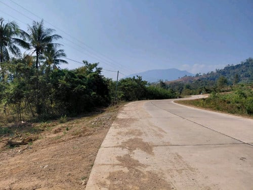 ដីលក់ ទីតាំងនៅភូមិវាលរលឹម ឃុំតាតោក