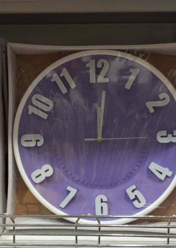 នាឡិកាព្យួរជញ្ជាំង ស្អាត ទាន់សម័យ