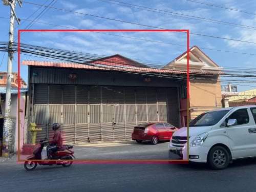 ឃ្លាំងសម្រាប់ជួល នៅសូឡា