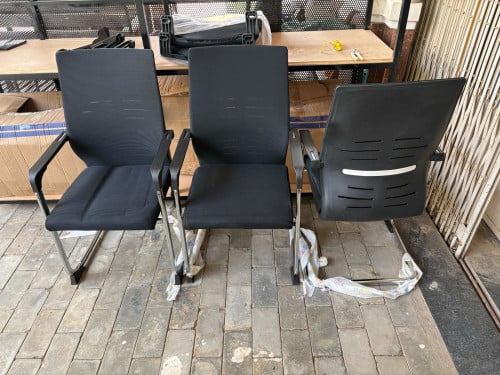 កៅអីប្រជុំ